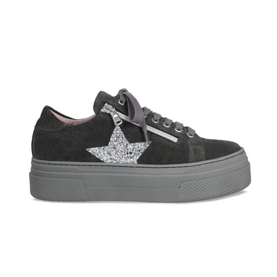 Diva-Star: Grey Suede & Silver